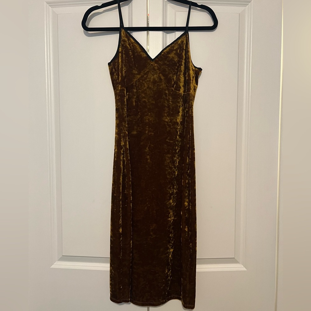 1.State Gold Velour Dress. Size XS.